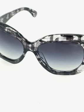 CHANEL Gray Marble Acetate Cat-Eye Sunglasses with Gradient Lenses-authentic